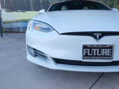 Used 2020 Tesla Model S Long Range Plus AWD/4WD image 40