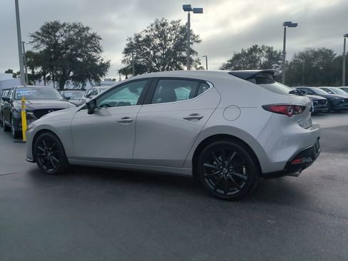 Used 2025 MAZDA MAZDA3 Hatchback w/Premium Plus Pkg image 6