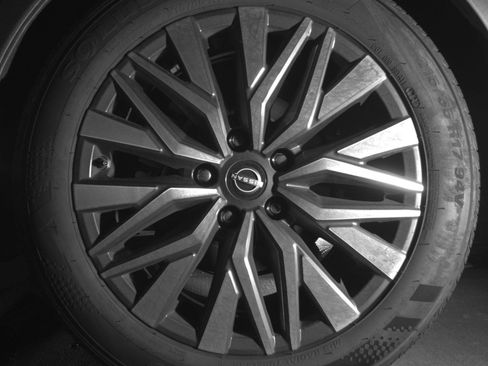 Used 2025 Nissan Altima 2.5 SV FWD image 17
