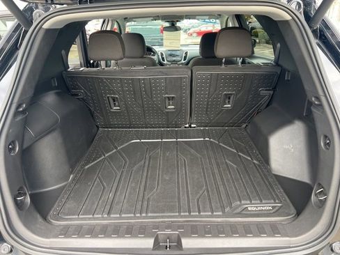 Used 2023 Chevrolet Equinox LT image 25