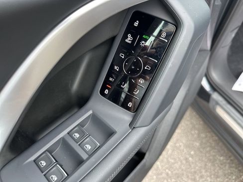 Certified 2025 Audi Q5 Premium w/ Premium Plus AWD/4WD image 13
