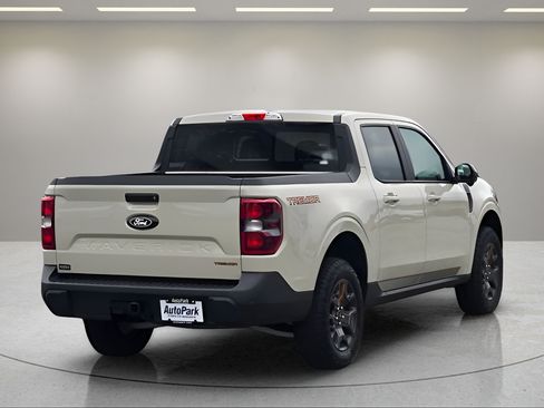 Certified 2025 Ford Maverick Tremor AWD/4WD image 10