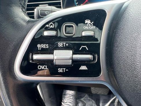 Used 2021 Mercedes-Benz GLE 350 4MATIC image 26