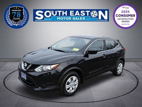 Used 2018 Nissan Rogue Sport S image 1