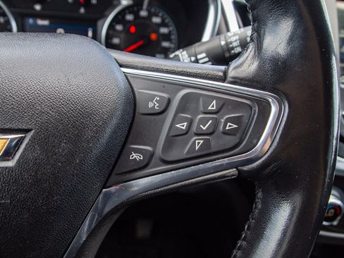 Used 2019 Chevrolet Equinox LT FWD image 23