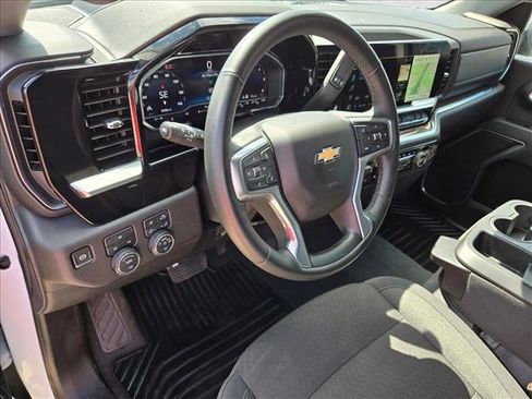 Certified 2025 Chevrolet Silverado 2500 LT w/ Safety Package image 10