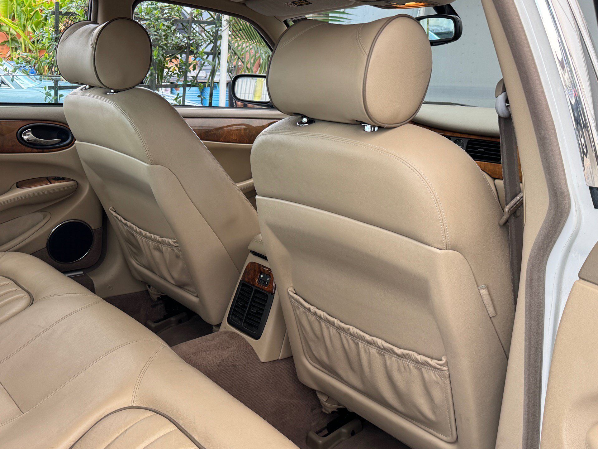 Used 2001 Jaguar XJ8 RWD image 28