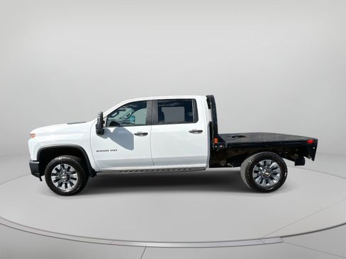 Used 2023 Chevrolet Silverado 2500 Custom w/ Custom Value Package image 7