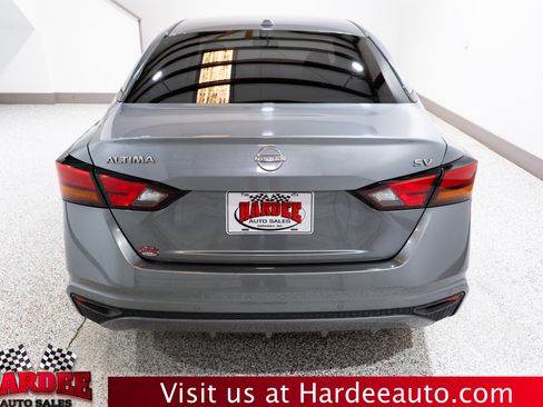 Used 2024 Nissan Altima 2.5 SV FWD image 4