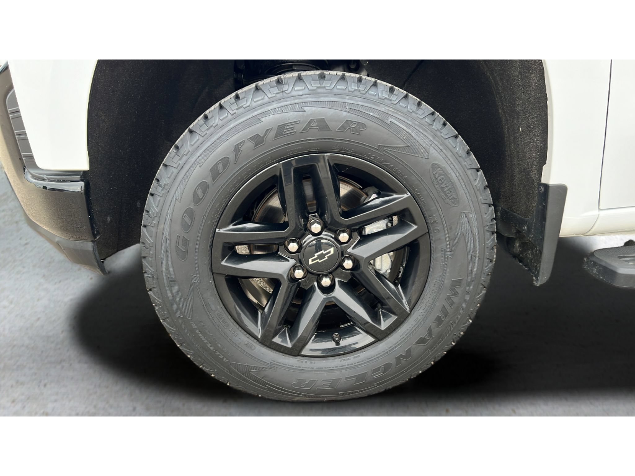 Certified 2022 Chevrolet Silverado 1500 LT Trail Boss w/ LT Trail Boss Premium Package AWD/4WD image 34
