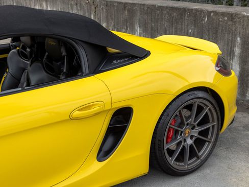 Certified 2016 Porsche Boxster Spyder RWD image 18