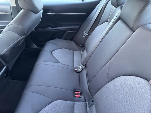 Certified 2018 Toyota Camry LE image 8