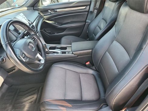 Used 2019 Honda Accord Sport image 11