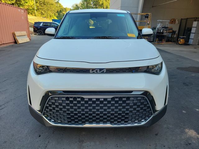 Used 2023 Kia Soul EX FWD image 2