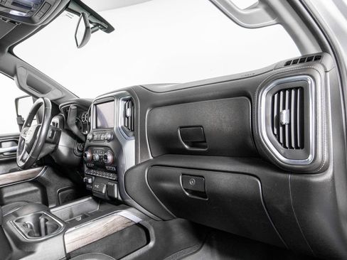 Used 2020 Chevrolet Silverado 2500 LTZ w/ LTZ Plus Package image 16