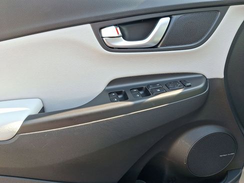 Certified 2023 Hyundai Kona Limited w/ Cargo Package image 16