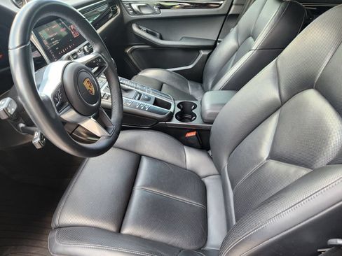 Used 2021 Porsche Macan S AWD/4WD image 2