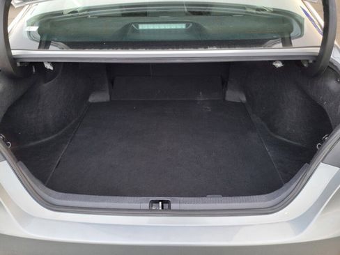 Used 2023 Toyota Camry SE image 10