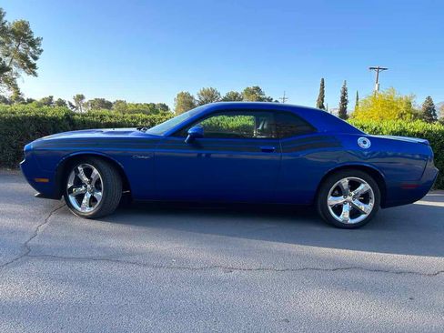 Used 2012 Dodge Challenger R/T Plus RWD image 3