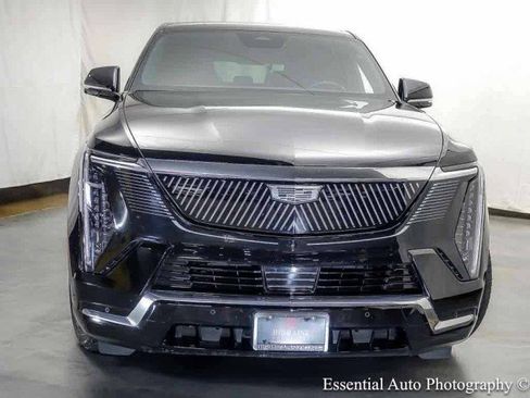 Used 2025 Cadillac Escalade IQ Luxury 1 AWD/4WD image 6