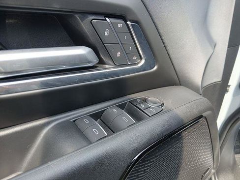 New 2025 Chevrolet Silverado EV LT image 12