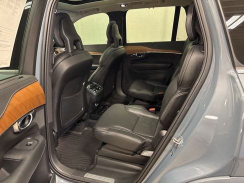 Used 2020 Volvo XC90 T6 Inscription w/ Protection Package Premier AWD/4WD image 9