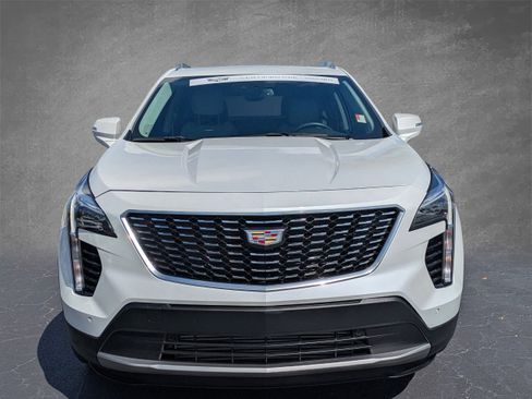 Certified 2023 Cadillac XT4 Premium Luxury image 8