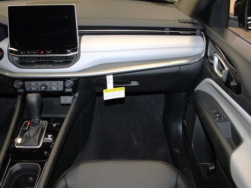 New 2026 Jeep Compass Limited w/ Sun, Sound & Navigation Group image 34