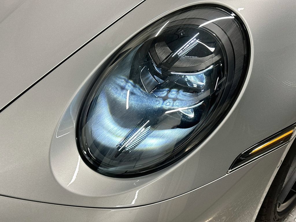 Certified 2026 Porsche 911 Carrera GTS RWD image 31