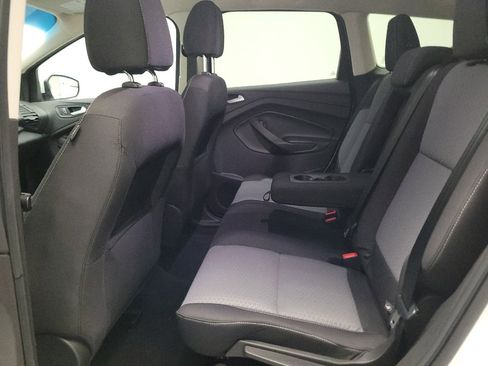 Used 2017 Ford Escape SE FWD image 18