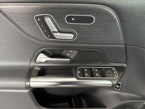 Used 2021 Mercedes-Benz GLA 250 4MATIC image 12