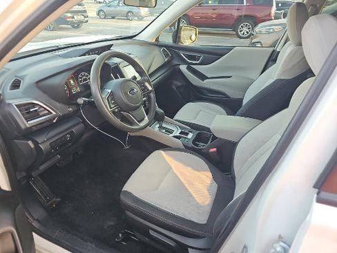 Used 2019 Subaru Forester AWD/4WD image 4