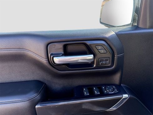 Used 2019 GMC Sierra 1500 AT4 w/ AT4 Premium Package image 9