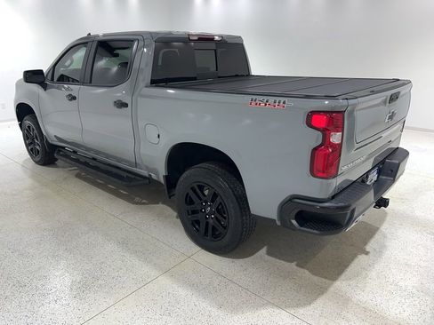 Used 2024 Chevrolet Silverado 1500 LT Trail Boss w/ Convenience Package II AWD/4WD image 3