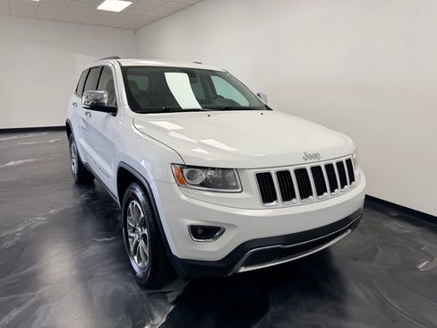 Used 2014 Jeep Grand Cherokee Limited w/ Trailer Tow Group IV AWD/4WD image 23