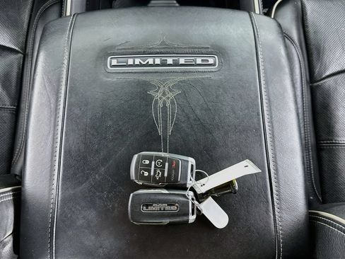 Used 2020 RAM 2500 Limited AWD/4WD image 41