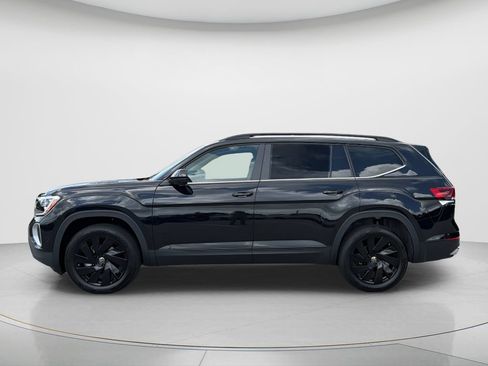New 2026 Volkswagen Atlas SE FWD image 8