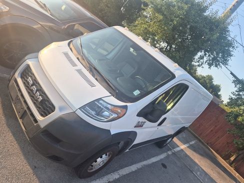 Used 2020 RAM ProMaster 1500 FWD image 3