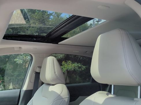 Used 2025 Nissan Murano SL AWD/4WD image 13