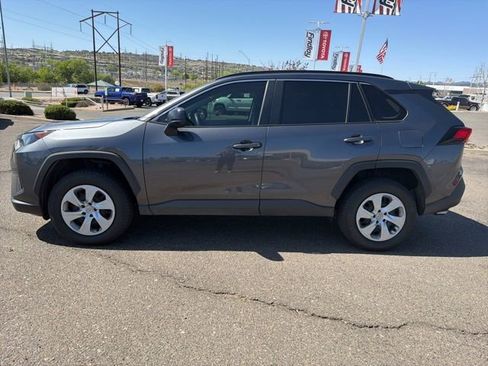 Used 2020 Toyota RAV4 LE w/ Carpet Mat Package image 4