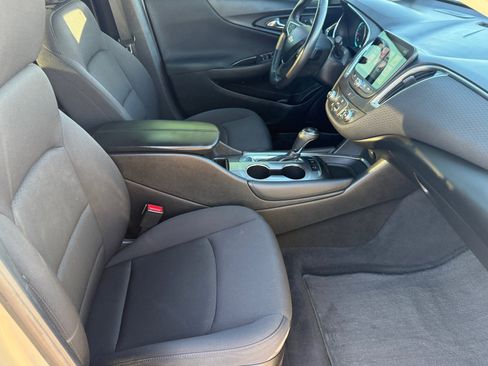 Used 2016 Chevrolet Malibu LT image 28