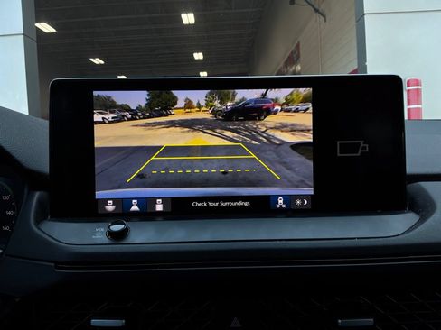Used 2025 Honda Accord Sport image 36