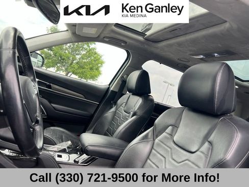 Certified 2022 Kia Telluride SX w/ SX Prestige Package AWD/4WD image 12