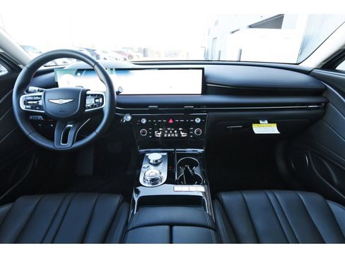 Used 2025 Genesis G80 2.5T image 11