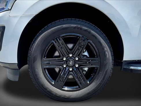 Used 2021 Ford Expedition XLT AWD/4WD image 33