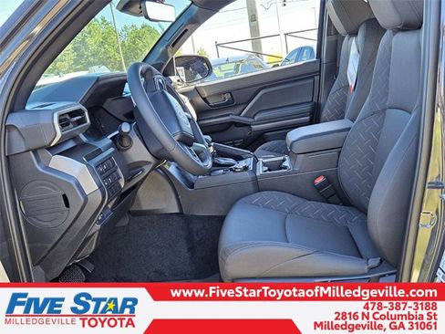 New 2025 Toyota Tacoma SR5 image 5