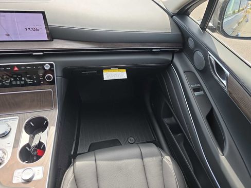 New 2026 Genesis GV80 2.5T Advanced image 14