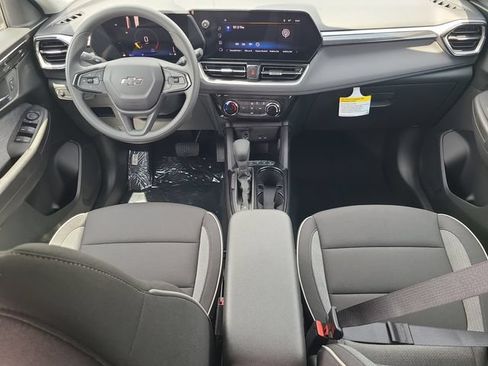 New 2026 Chevrolet TrailBlazer LT w/ Midnight Edition FWD image 13