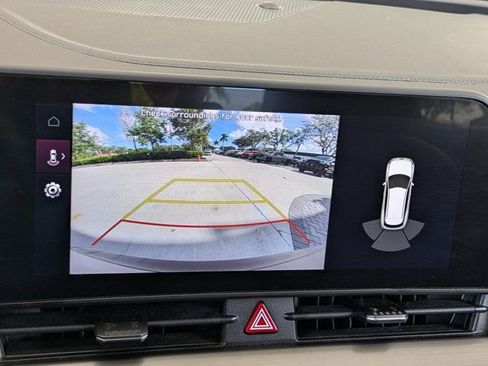 Used 2023 Kia Sportage EX image 28