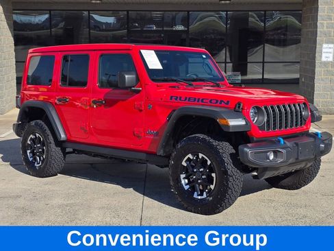 Used 2025 Jeep Wrangler Unlimited Rubicon 4xe w/ Convenience Group image 4